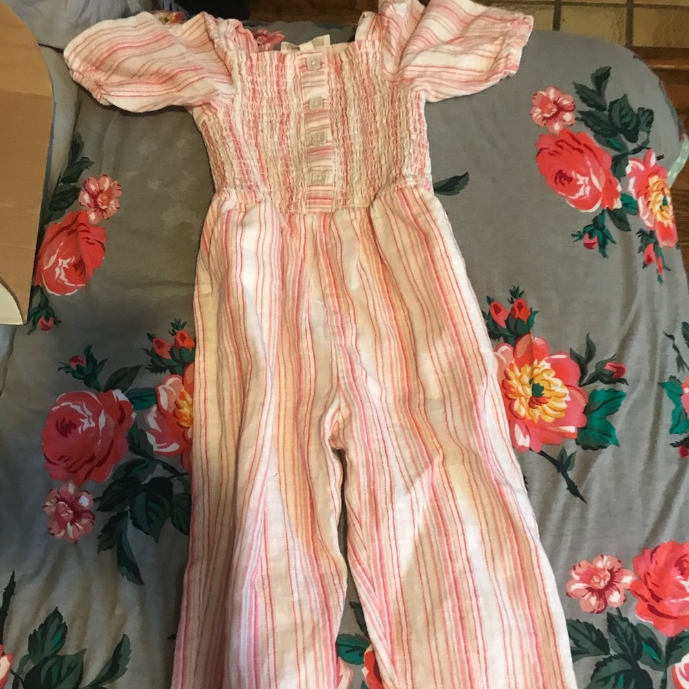 Jessica Simpson one piece spring or summer suit❤️